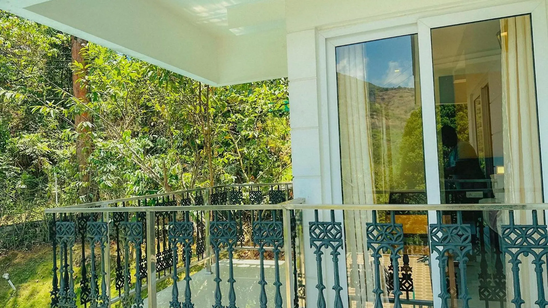 The Heights Munnar Hotel
