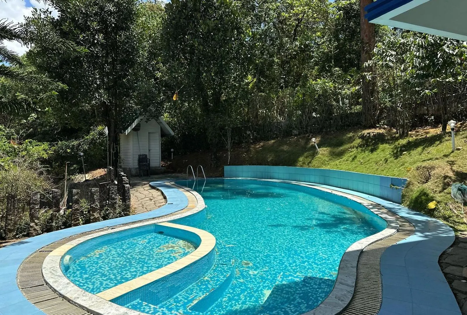 The Heights Munnar Hotel